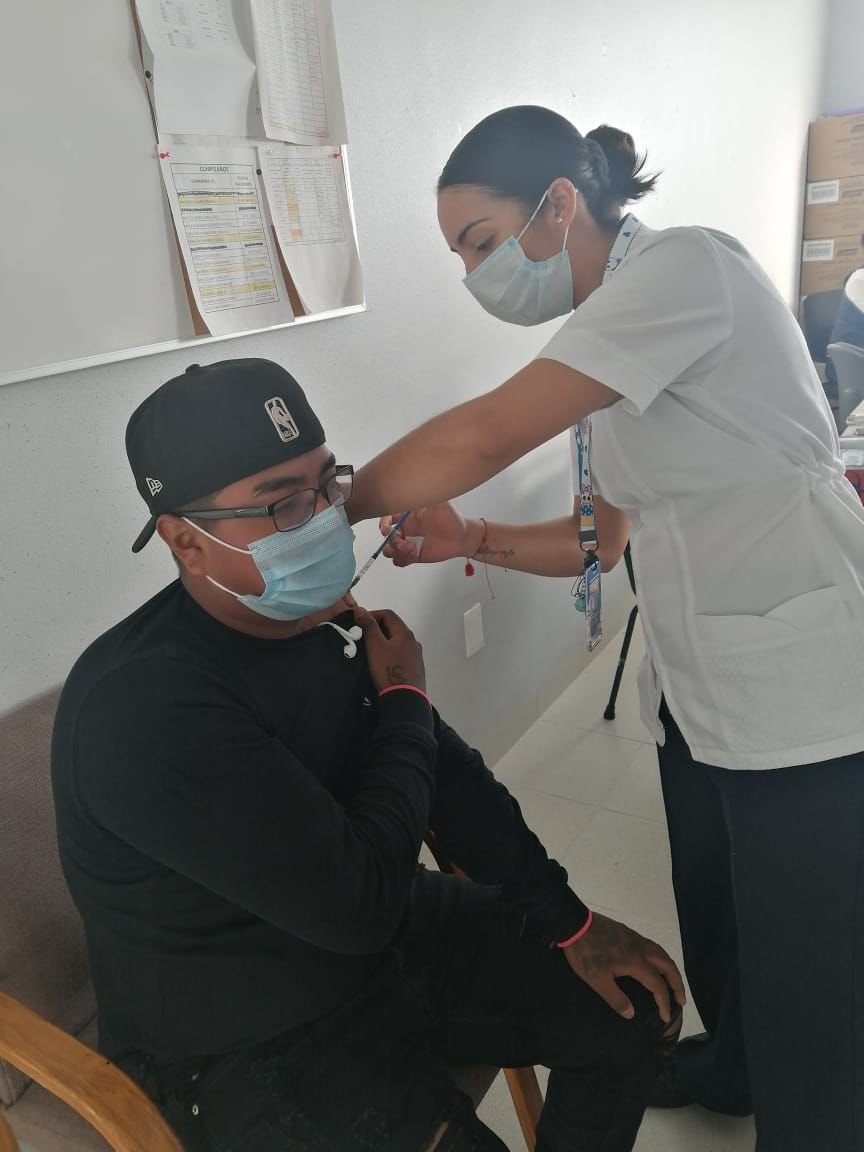 Through the Gto Health System, more than three million Guanajuato residents benefit from having more than three hundred medical interventions and treatments for more than 1,800 illnesses and up to 700 different types of medications available free of charge.
