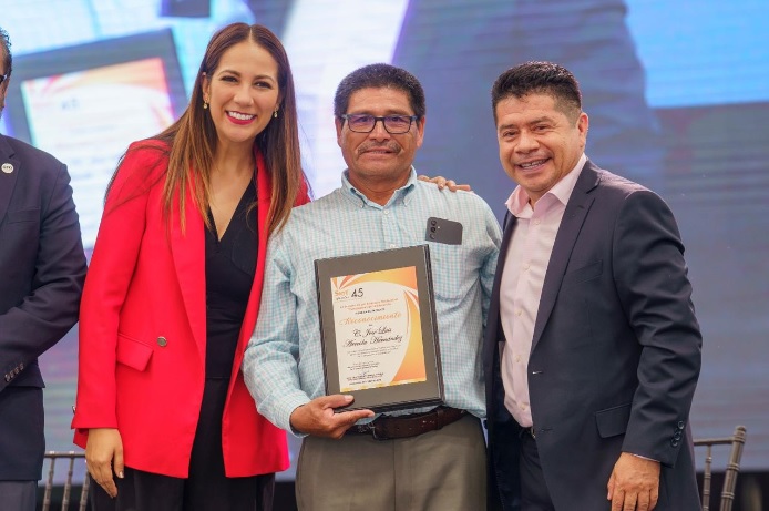 Education Support Staff Recognition Guanajuato 5