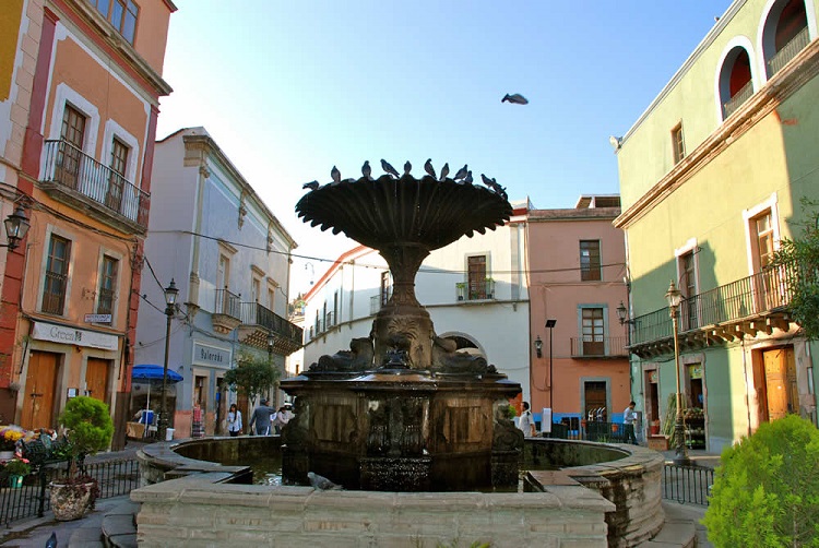 Opera Out Plaza del Baratillo Guanajuato 3