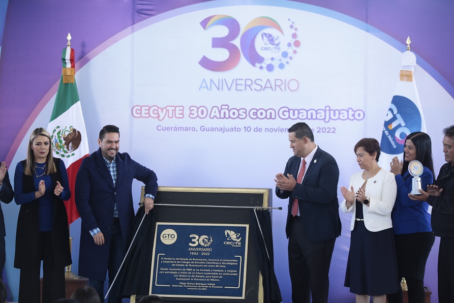 30 years of CECyTE Guanajuato are celebrated