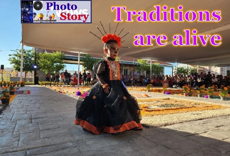The dead are celebrated at Puerto Interior