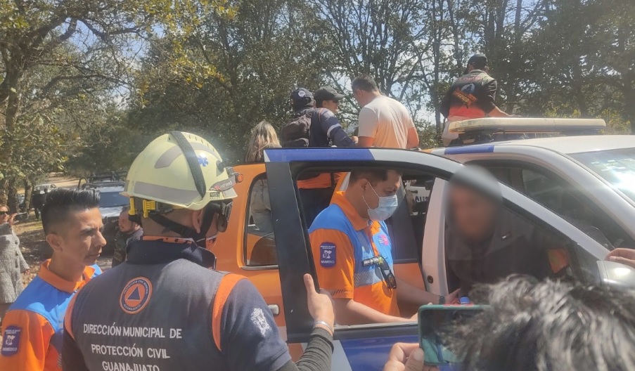 Three men rescued in the Sierra de Santa Rosa
