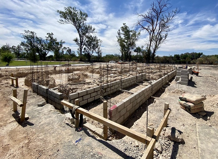 Construction of clinic goes on in Jalpa de Canovas