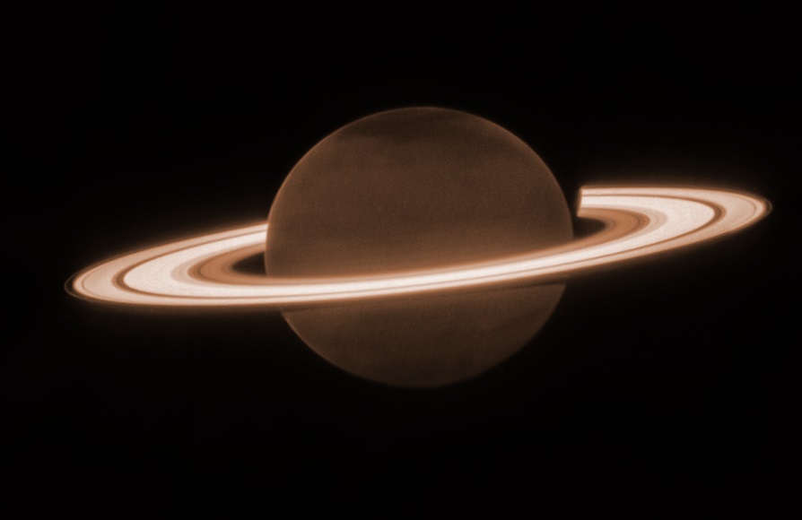Webb captures a close look at Saturn
