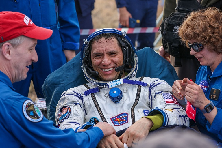 Record-setting NASA astronaut returns