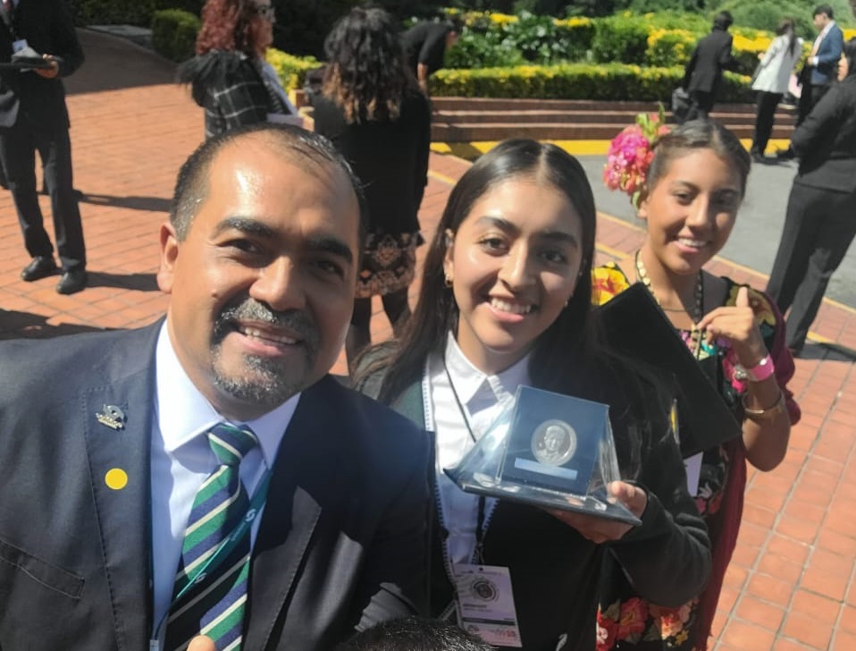 CONALEP Guanajuato students are awarded