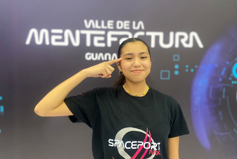 A 17 year old girl to represent Guanajuato at NASA