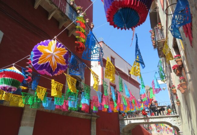 Holiday Season Guanajuato Visitors Tourists 6