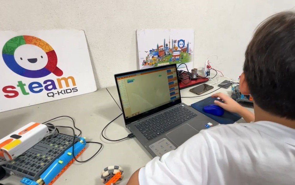 Kids represent Guanajuato in Robotics in China