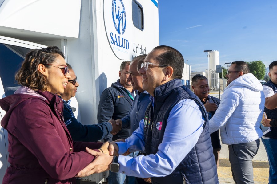 A brigade of Guanajuatenses go to help in Acapulco