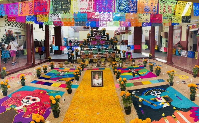 Altar Day of the Dead Valle Guanajuato