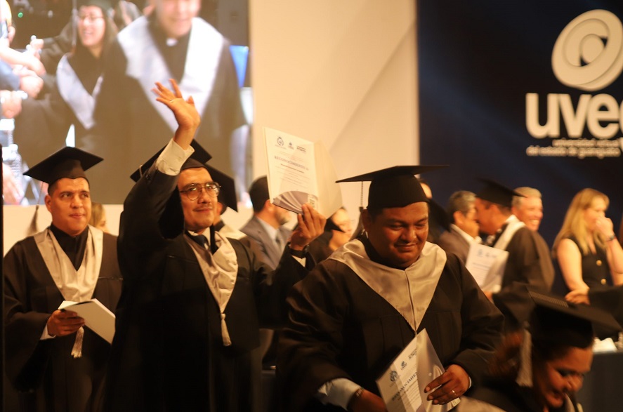 UVEG celebrates 2,600 graduates