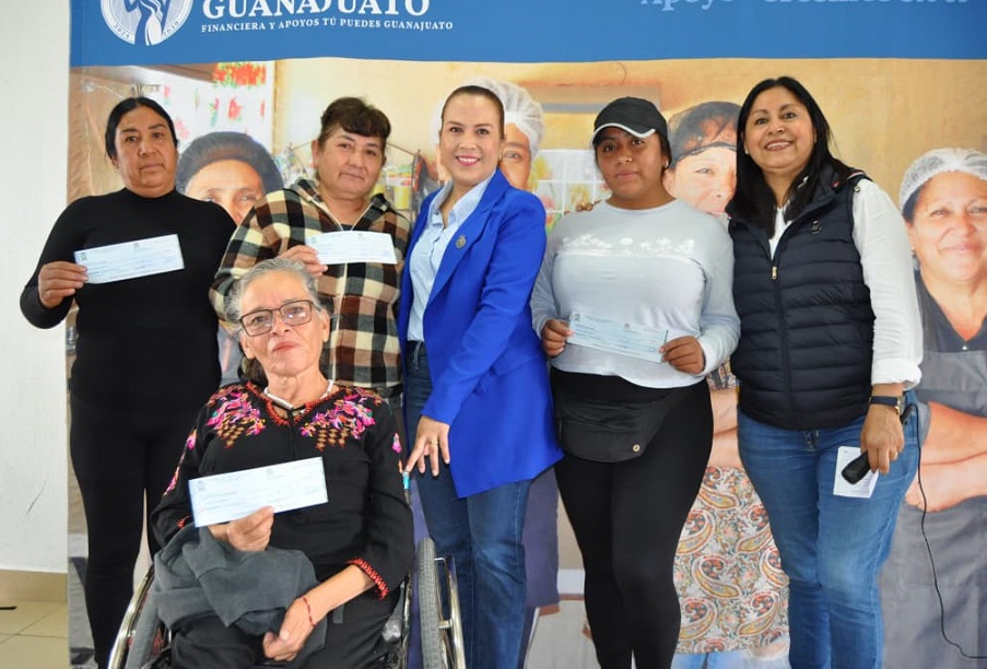 1,700 new entrepreneurs graduate with Tu Puedes Guanajuato