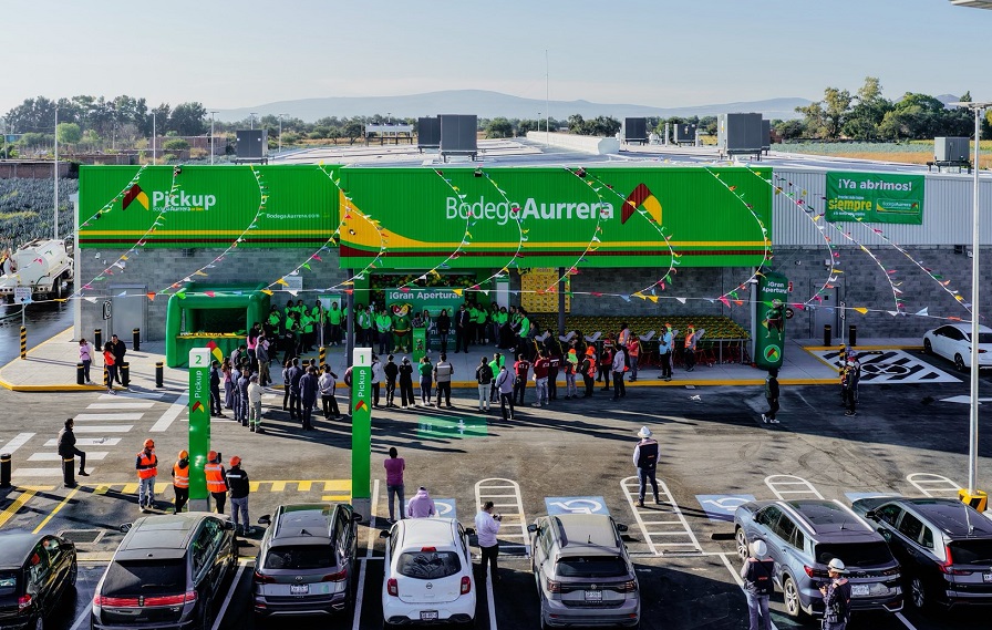 New Bodega Aurrera supermarket is inaugurated in Romita