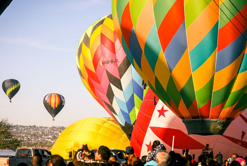 Thousands of families enjoy the Balloon Festival