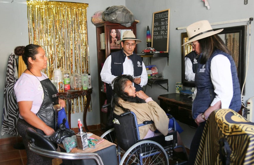 ‘Knocking on Doors’ connects with people and creates opportunities