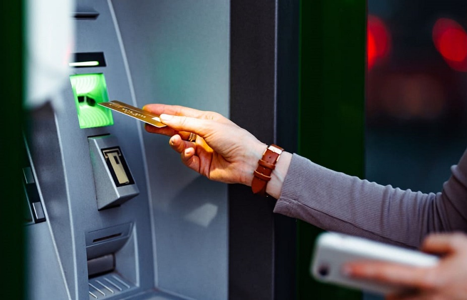 A safe and scam-free Holiday bonus