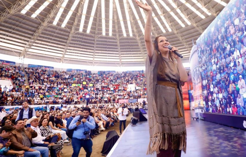 We build projects that bring families closer: Libia