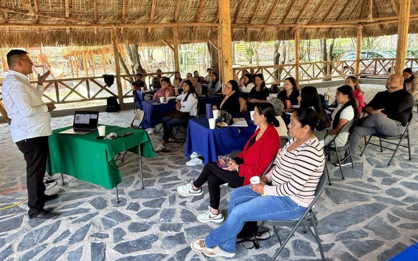 Purisima trains staff of the tourism sector Purisima trains staff of the tourism sector