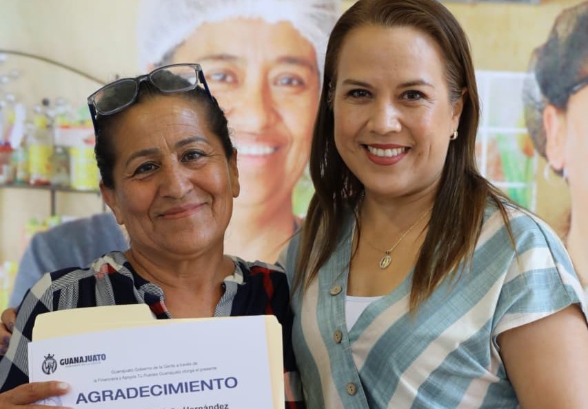 Tu Puedes trains entrepreneurs of El Rincon area