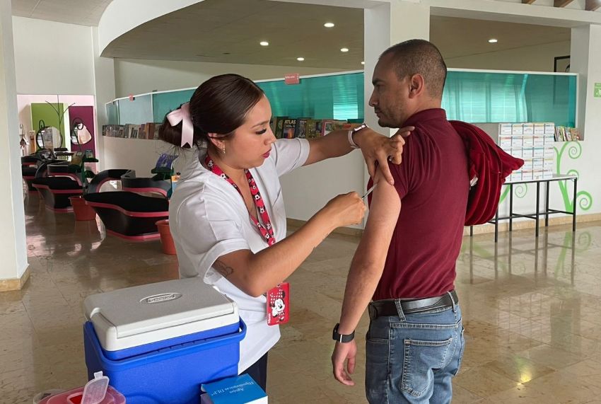 ‘Vaccinating is Love’, Guanajuato joins National Program