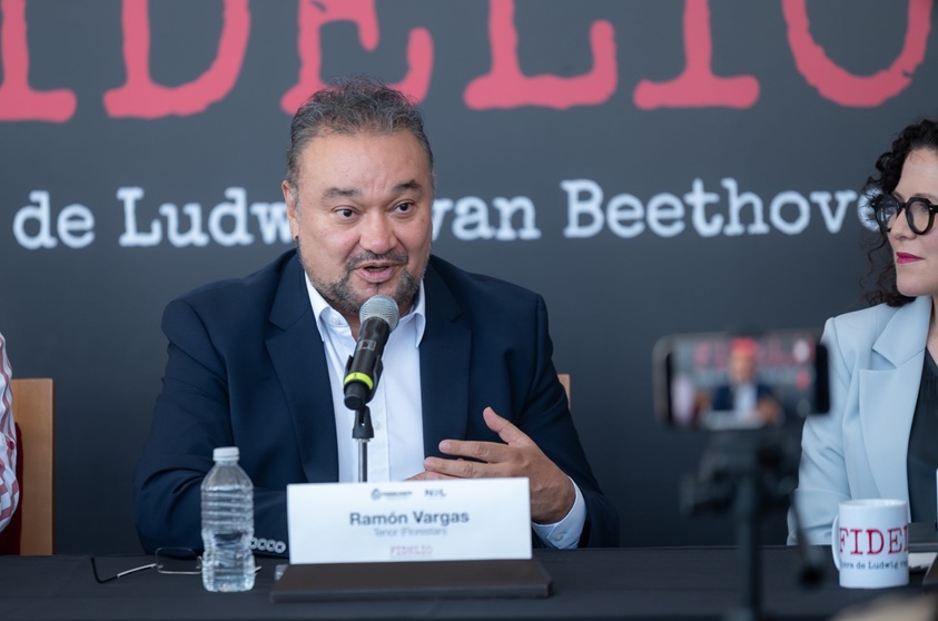 Ramon Vargas leads local talent at Fidelio in Leon
