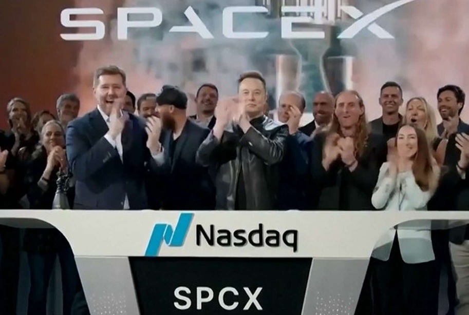 SpaceX goes public with a historic IPO SpaceX goes public with a historic IPO