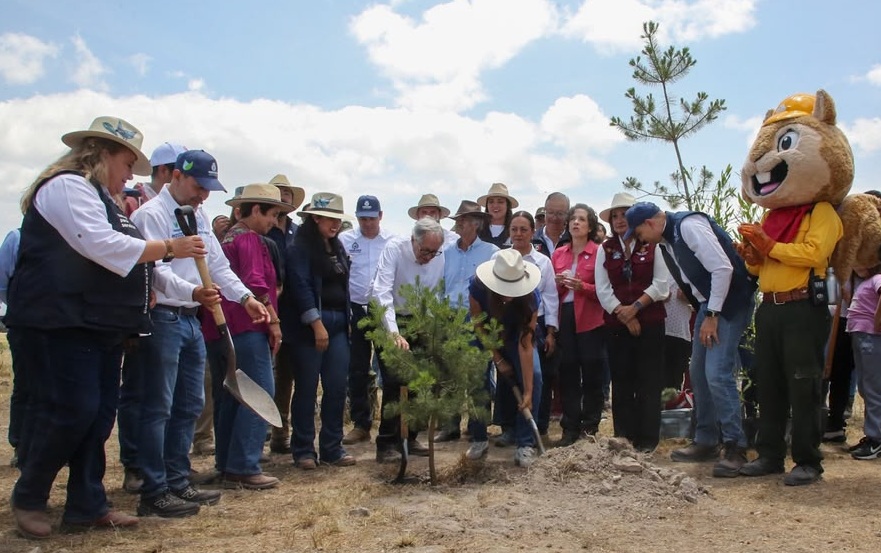 Guanajuato works in the National Reforestation Day