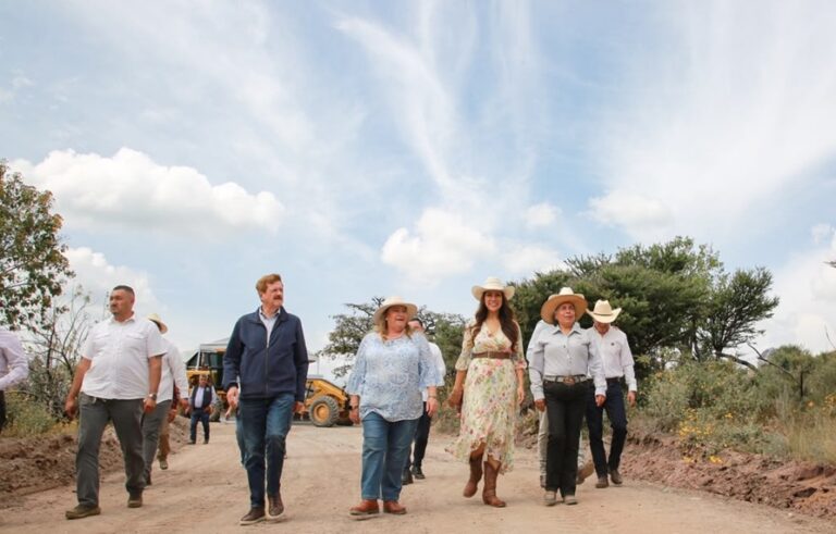 Governor Work Tour Guanajuato Communities